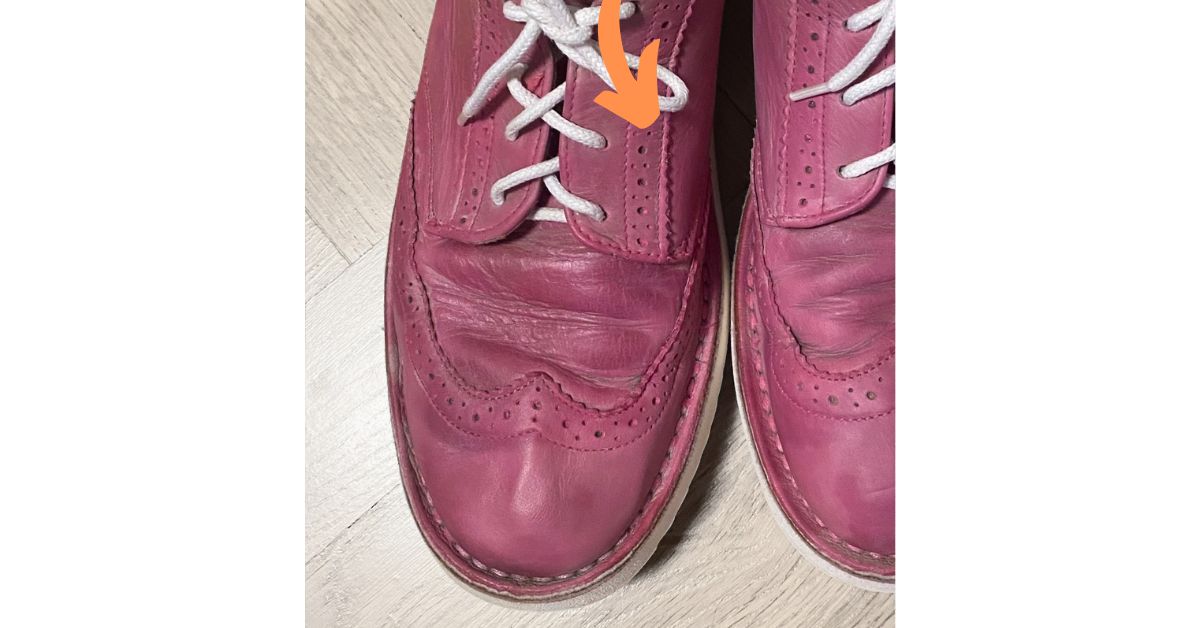 Růžový krém na boty v praxi: proměna oblíbených jarních bot Blog foto post shoe cream 160 pink